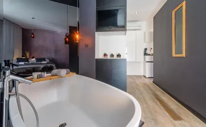 Central Rooms in Old Town by Belmont Realty (Adults Only)