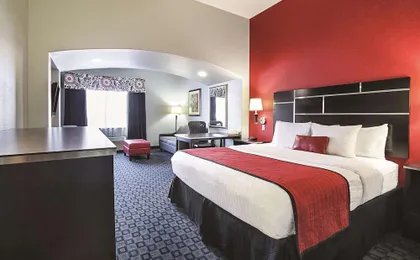 La Quinta Inn & Suites by Wyndham Dallas - Hutchins