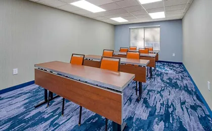 Fairfield Inn & Suites by Marriott Raleigh Crabtree Valley