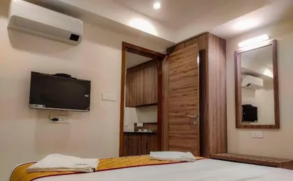 Rr Mount Elite Suites