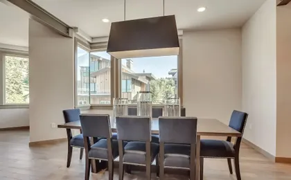 Premium Three Bedroom 3 Apartment Hotel by RedAwning