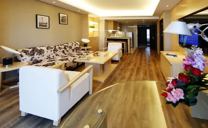 New Beacon Luguang International Hotel (Wuhan Optics Valley Plaza)