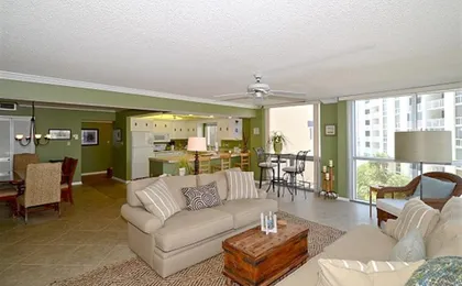 Shoreline Towers 1046 3 Bedroom Condo