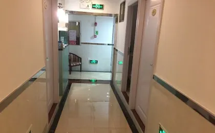 Hongsheng Hotel (Shenzhen Railway Station)