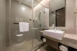 Home Inn Plus Wuhan Zhuankou Development Zone