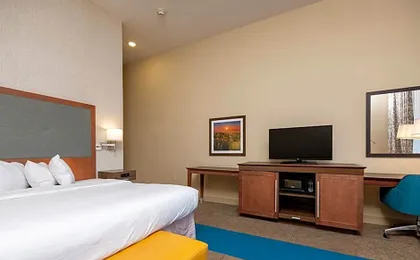 Flag Point Inn and Suites Pratt by FairBridge