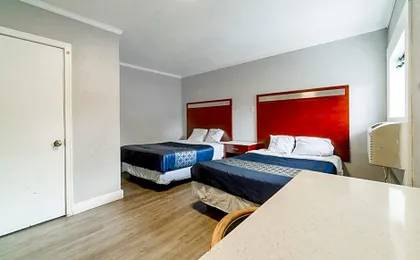 Alamo Oasis Inn and Suites By OYO San Antonio
