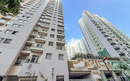 Moderno com AC piscina e academia