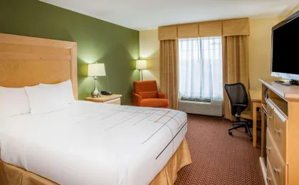 La Quinta Inn & Suites by Wyndham Rochester Mayo Clinic S