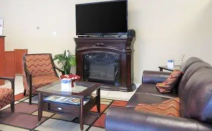 Quality Inn & Suites Airport