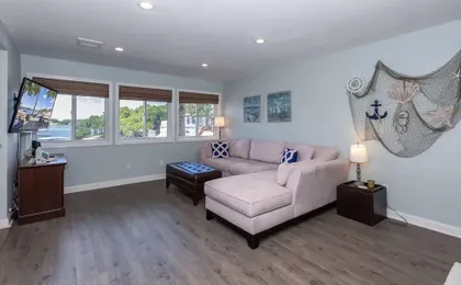 Pet-friendly Condo at Mm-19 w/ Boat Slip & Lake Views