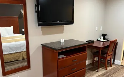 Travelodge by Wyndham Brea