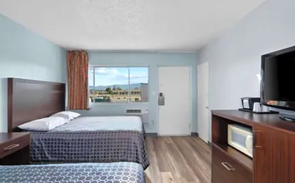 Holiday Lodge Wenatchee