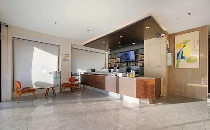 Hanting Premium Hotel Youjia Shanghai Century Avenue Metro Station