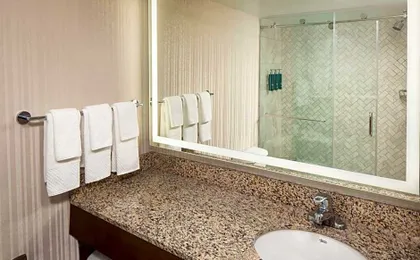 DoubleTree by Hilton Washington DC Silver Spring