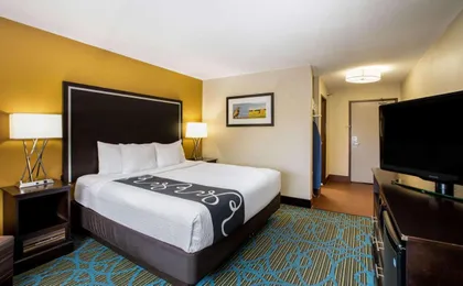 La Quinta Inn & Suites by Wyndham Emporia