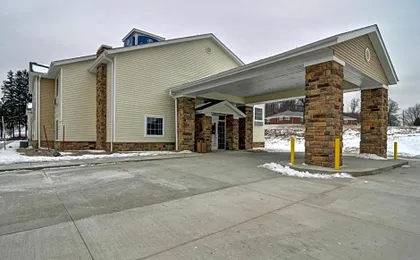 Cobblestone Hotel & Suites - Punxsutawney