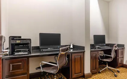Comfort Inn & Suites