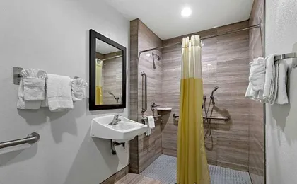 Studio 6 Suites Escondido, CA