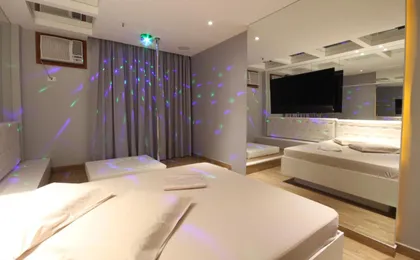 Love Time Hotel (Adults only)