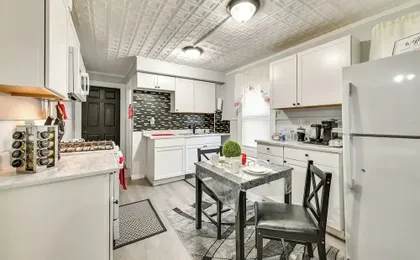 2 Mi to Union College! Newly Renovated Apartment
