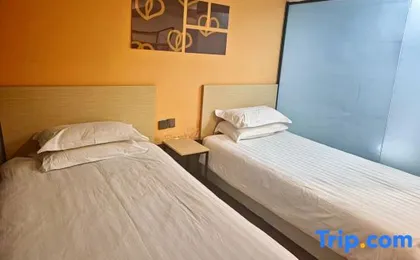 Pod Inn Select Hotel (Hangzhou Railway Station Qinghefang Ancient Street)