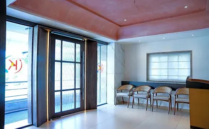Hotel Kinara Grand