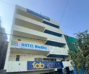 Hotel BLU Sky Anandvihar Delhi