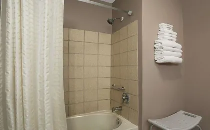 Super 8 by Wyndham New Castle