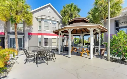 2 Mi to Disney & Old Town: Resort Condo w/ Perks