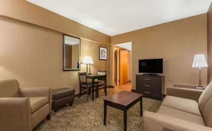 Ramada by Wyndham Paintsville Hotel & Conference Center