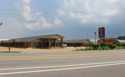Nationwide 9 Inn