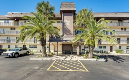 Beachfront! Indian Rocks Beach Condo w/ Balcony