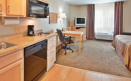Candlewood Suites Junction City/Fort Riley