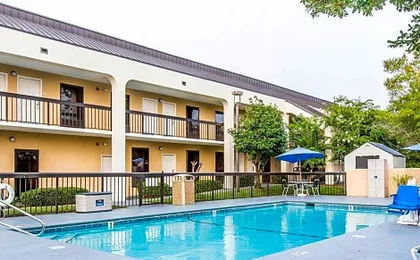 Quality Inn At The Mall - Valdosta