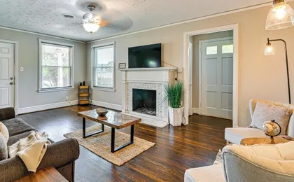 Charlotte Home 2 Mi to Center City: Free Parking!