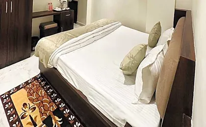 Kashi Darshan Hotel