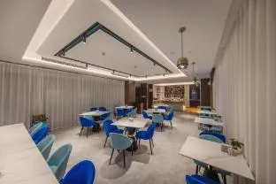Yitel Premium Hangzhou West Lake Lakeside Pedestrian Street