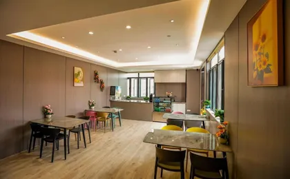 Ketangjian Apartment Hotel
