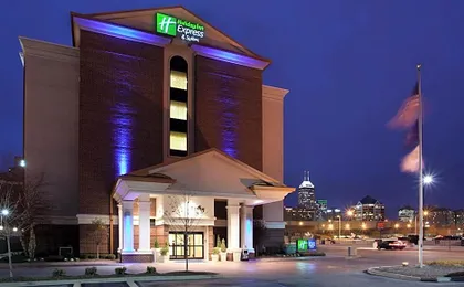 Holiday Inn Express Hotel & Suites Indianapolis Dtn-Conv Ctr Area By IHG