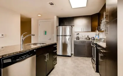 Bluebird Suites in Pentagon City