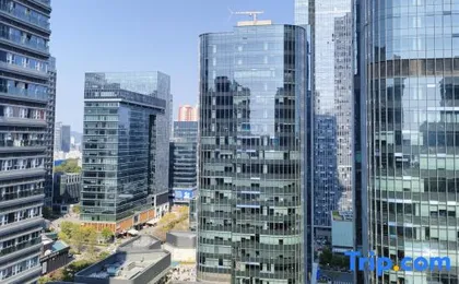 Mingyu Qihongge Apartment (Shenzhen Longgang Children's Park Yuyuan Subway Station)