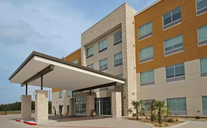Holiday Inn Express & Suites Brookshire - Katy Freeway