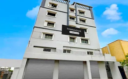 Super Townhouse Vanasthalipuram Near Deer National Park