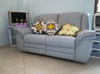 Delby's House