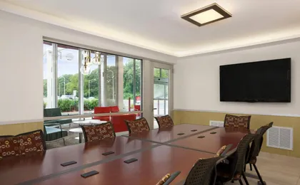 Ramada by Wyndham Rockville Centre