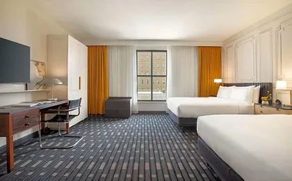 106 Jefferson Huntsville Curio Collection by Hilton