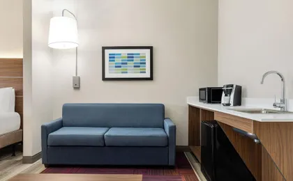 Holiday Inn Express & Suites Waycross