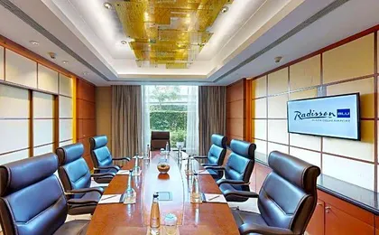 Radisson Blu Plaza Delhi Airport