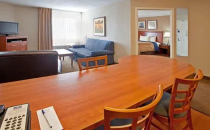 Candlewood Suites Elgin – Northwest Chicago, an IHG Hotel
